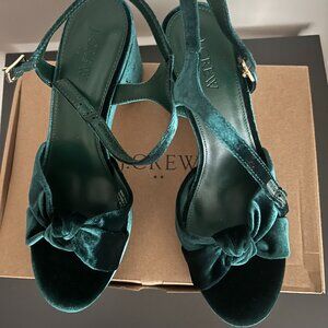 Emerald green velvet strappy platform sandals heels - J.Crew Factory. Size 9